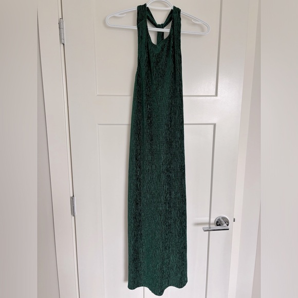Dresses & Skirts - Anthropologie Maeve Velvet Midi Dress